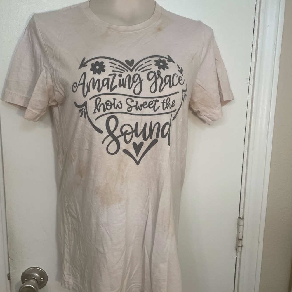 Vintage Amazing Grace Heart Graphic Tee - Light Pink Beige